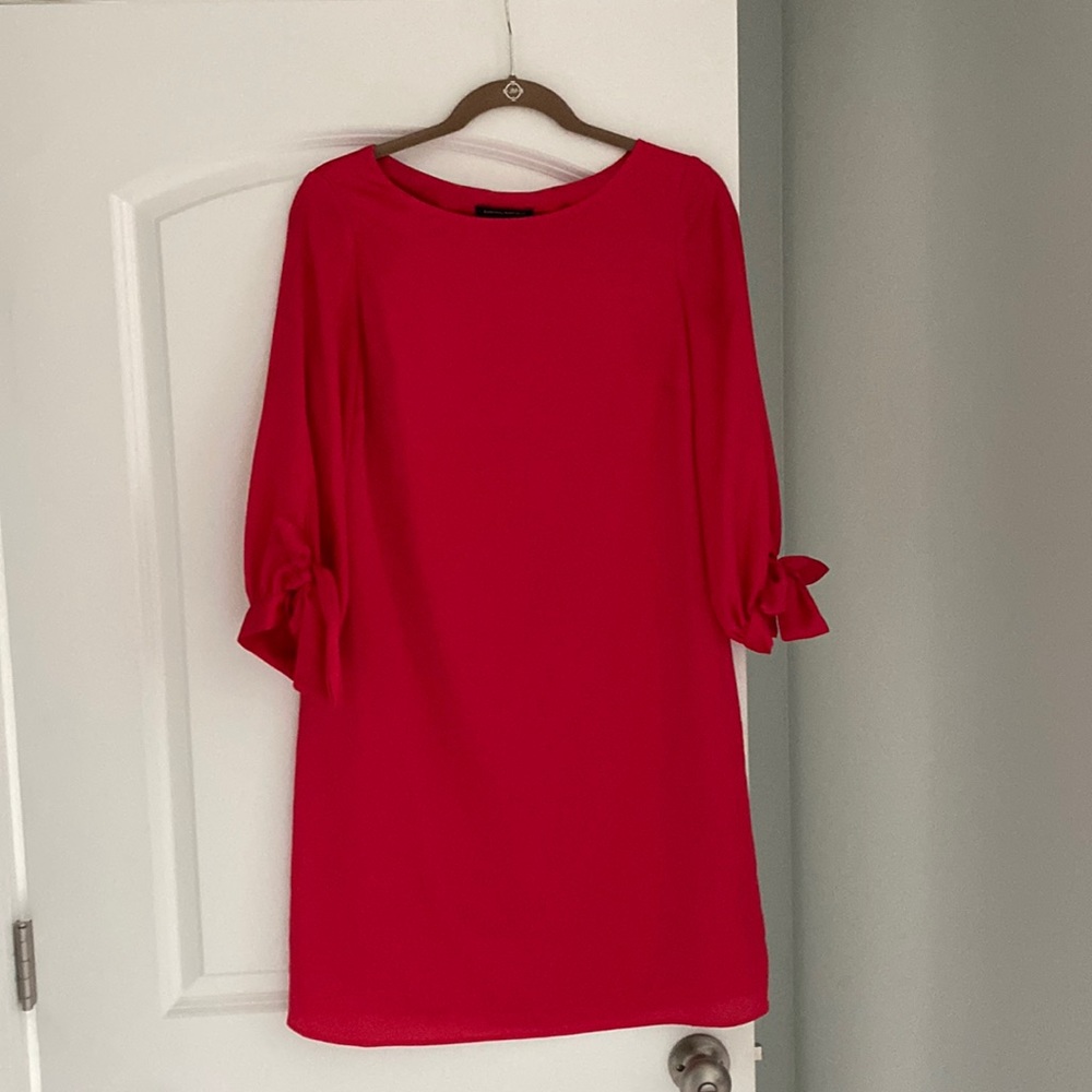 Banana Republic shift dress with tie sleeves